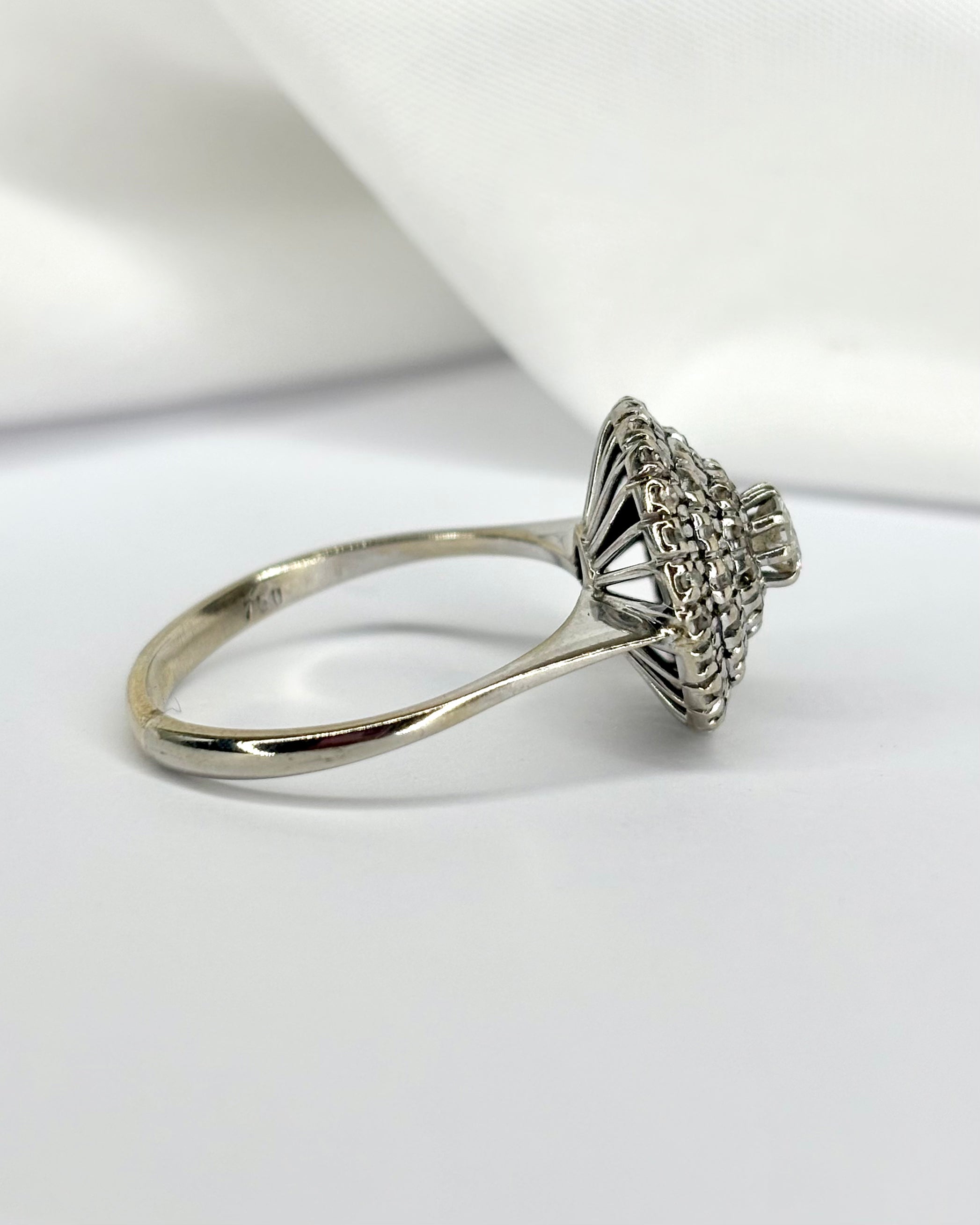 Bague Vintage Diamants 0.62 carat "Capucine" - Elliade Paris