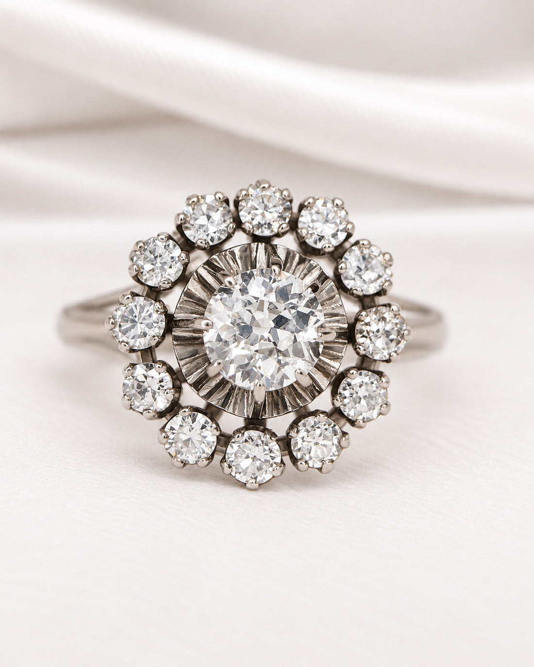 Bague Marguerite Diamants 1.17 carat 4.91g "Joëlle"