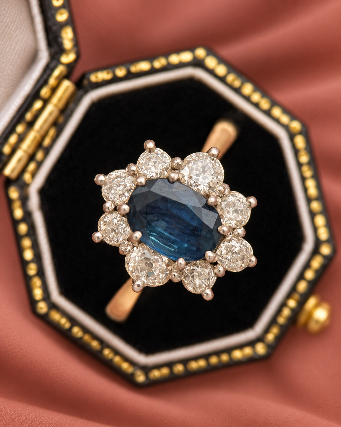 1.60-carat Sapphire &amp; 1.01-carat Diamond Cluster Ring "Victoria"