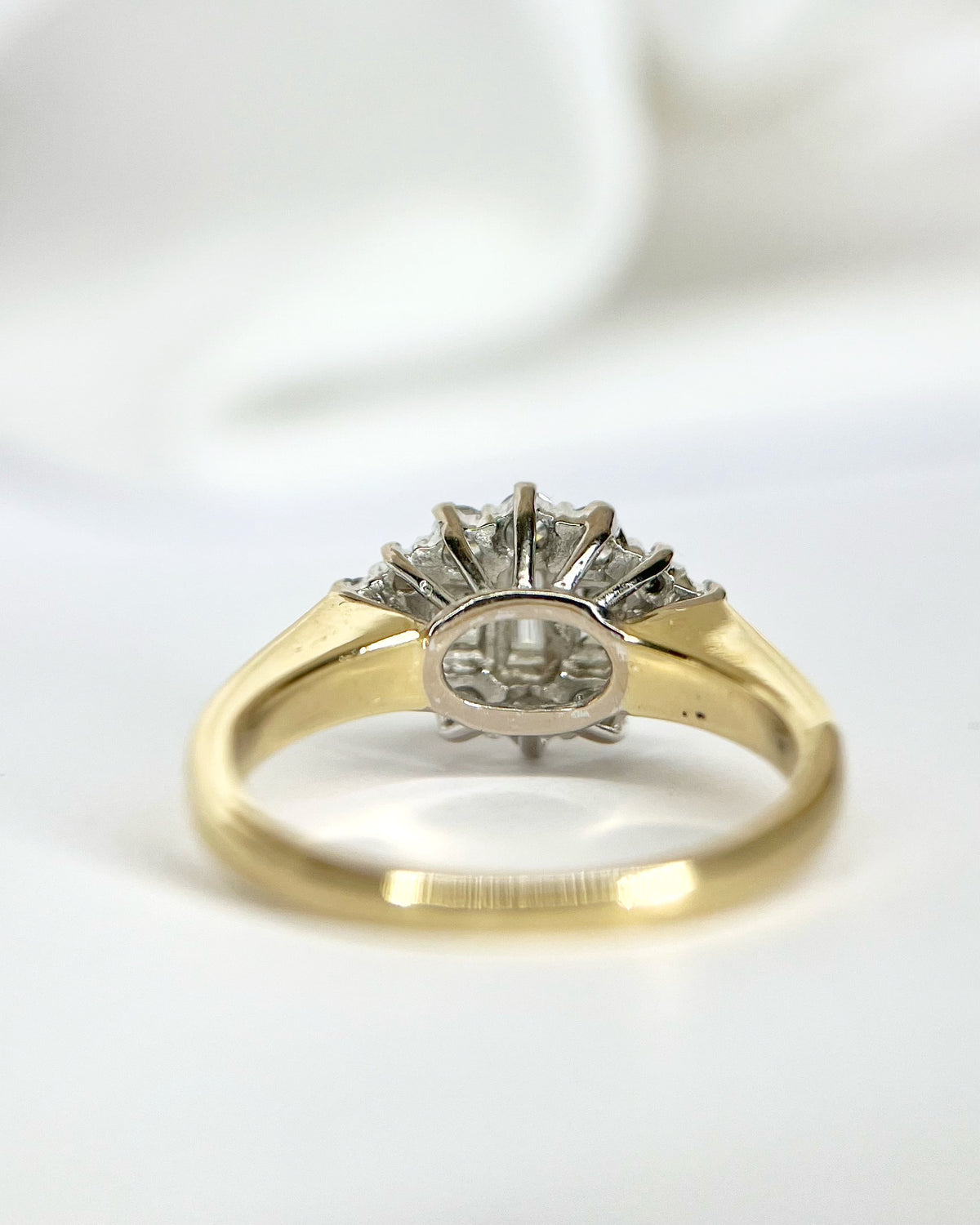 Bague Trilogie Marguerite Diamants 0.66 carat 4.43g "Geraldine"