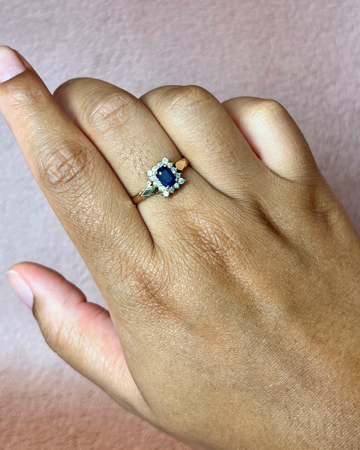 Bague Marguerite Saphir 0.91 carat &amp; Diamants 0.28 carat "Maria"