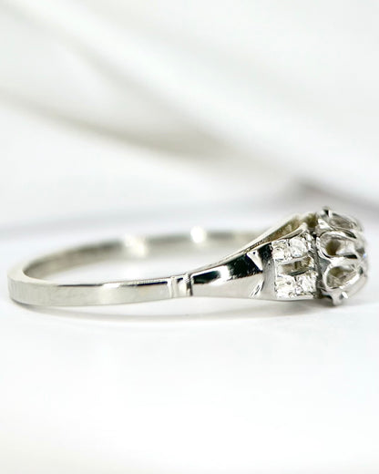 Art Deco Diamond Ring "Cyrielle"