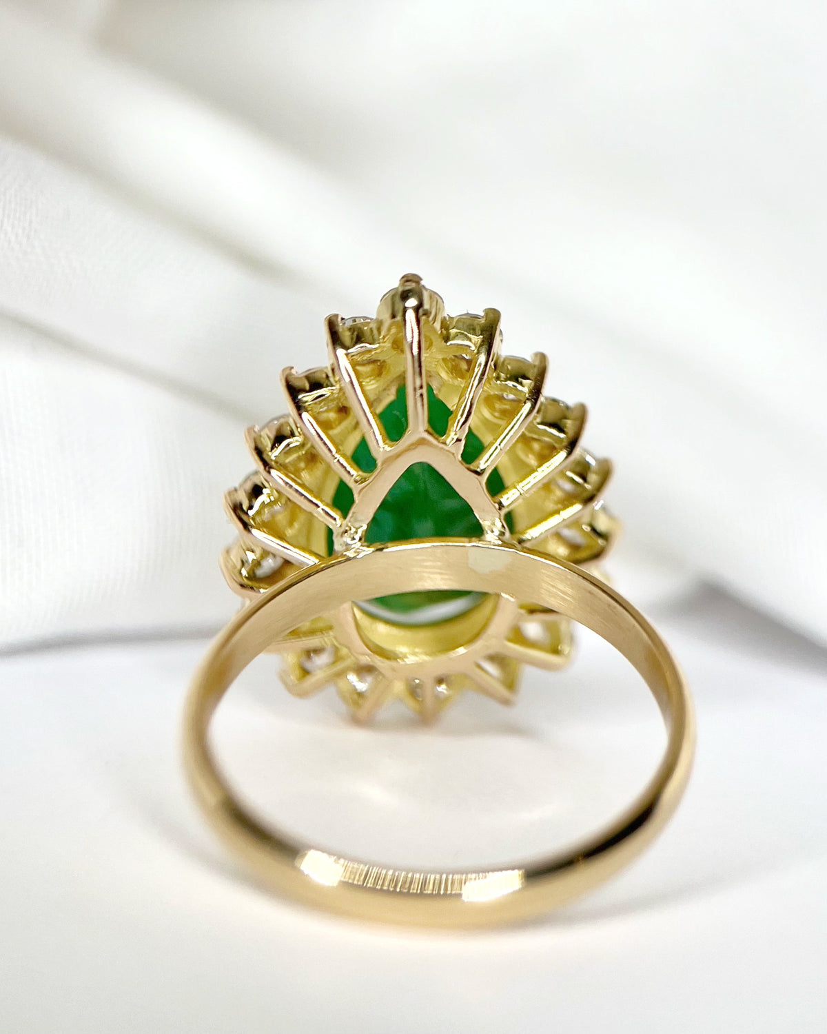 Bague Marguerite Émeraude 3.31 carats &amp; Diamants 0.90 carat 4.9g "Pénélope"