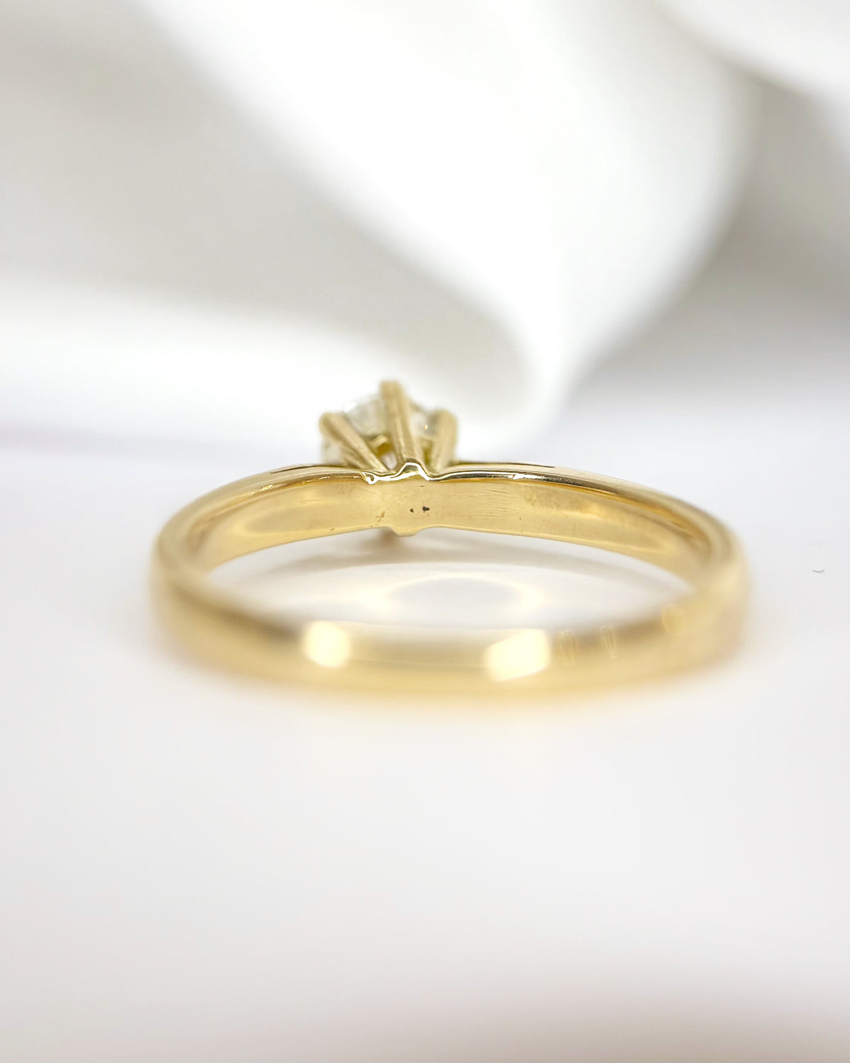 Anillo solitario de diamante de 0.35 quilates H/VS «Odile»