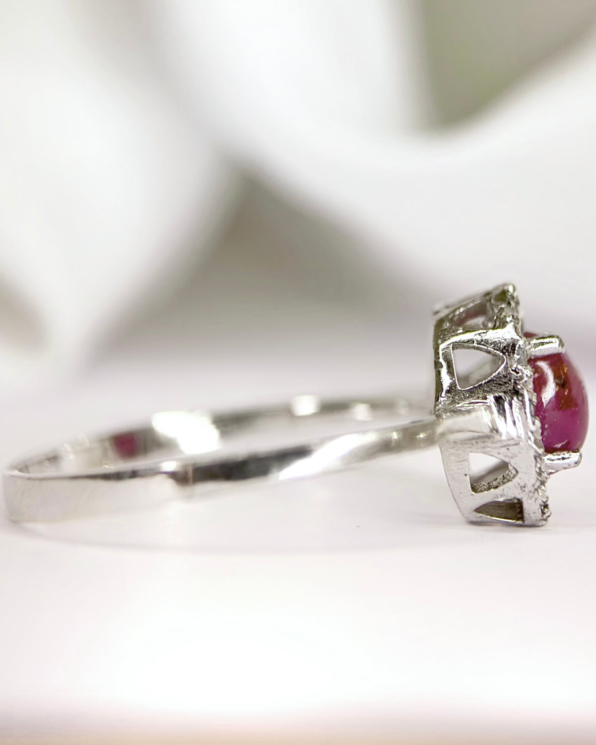 Cabochon Ruby Daisy Ring 0.80 carat &amp; "Rosy" Diamonds
