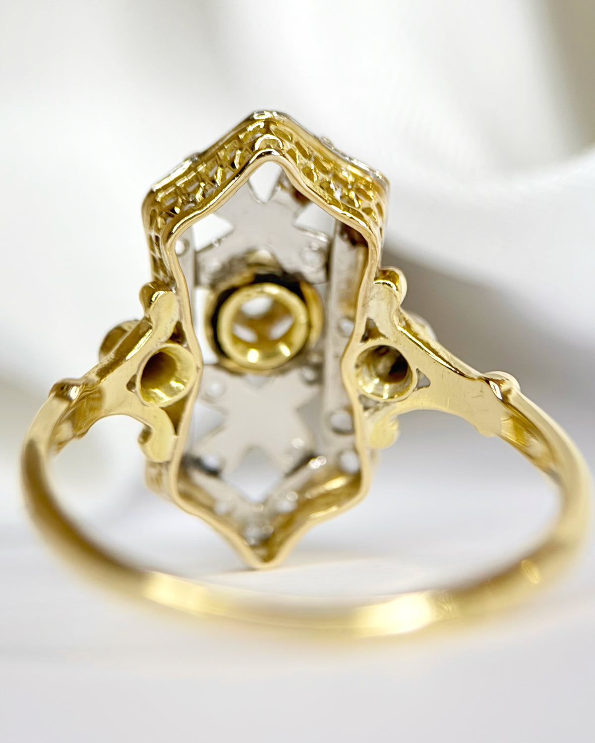 Art Deco Diamond Ring “Ariette”