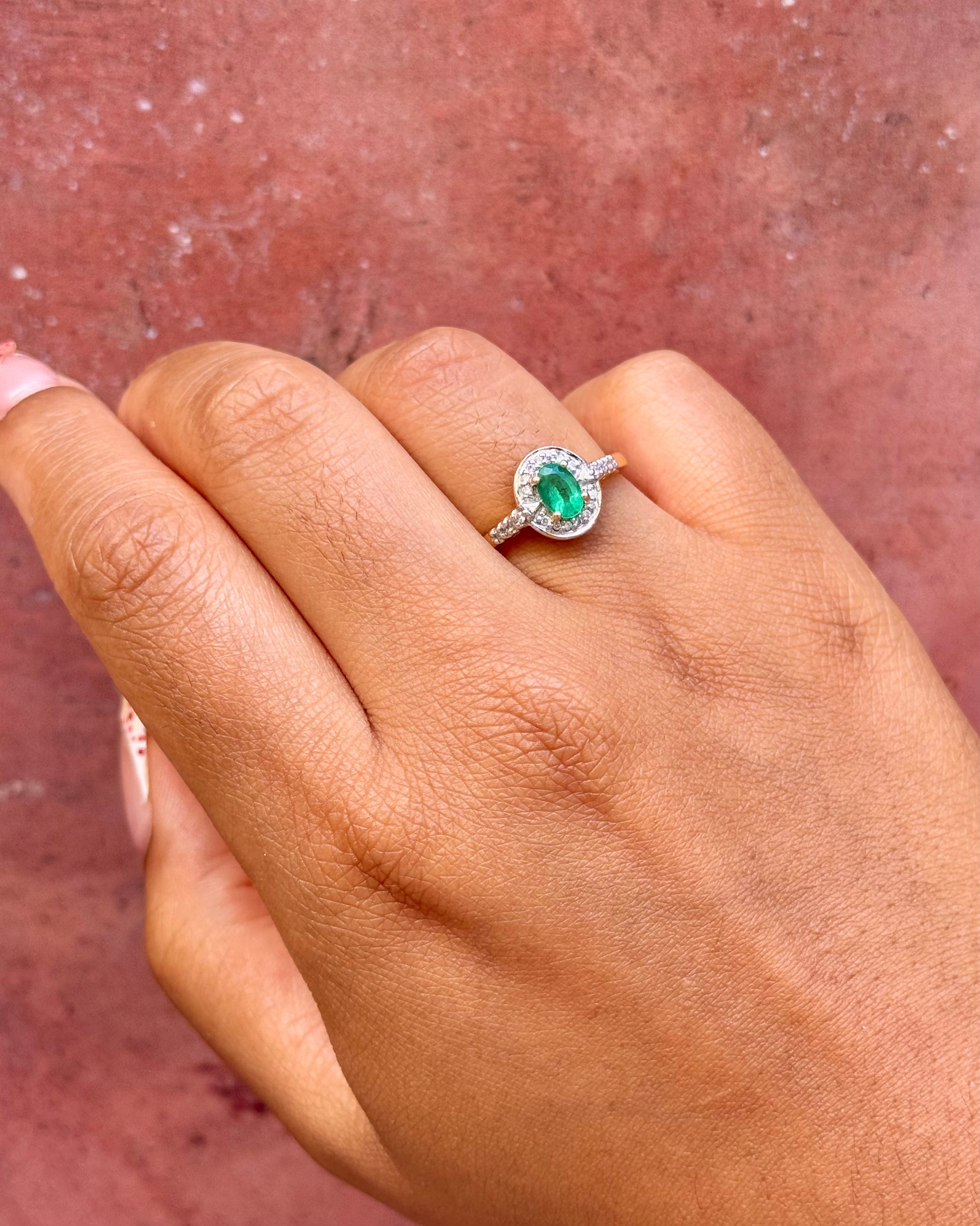Bague Style Art-Déco Émeraude 0.50 carat &amp; Diamants 0.22 carat "Pamela"