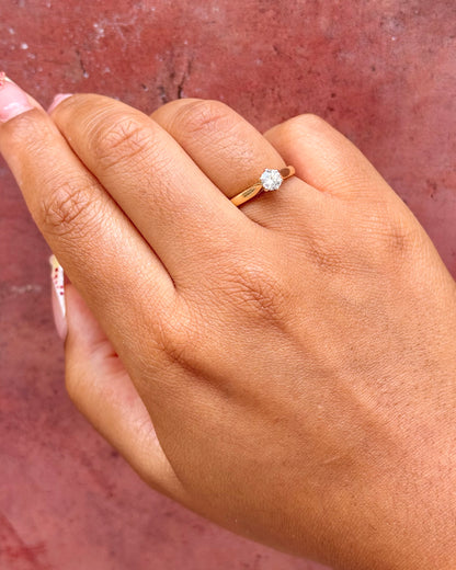Anillo solitario de diamante de 0.35 quilates H/VS «Odile»