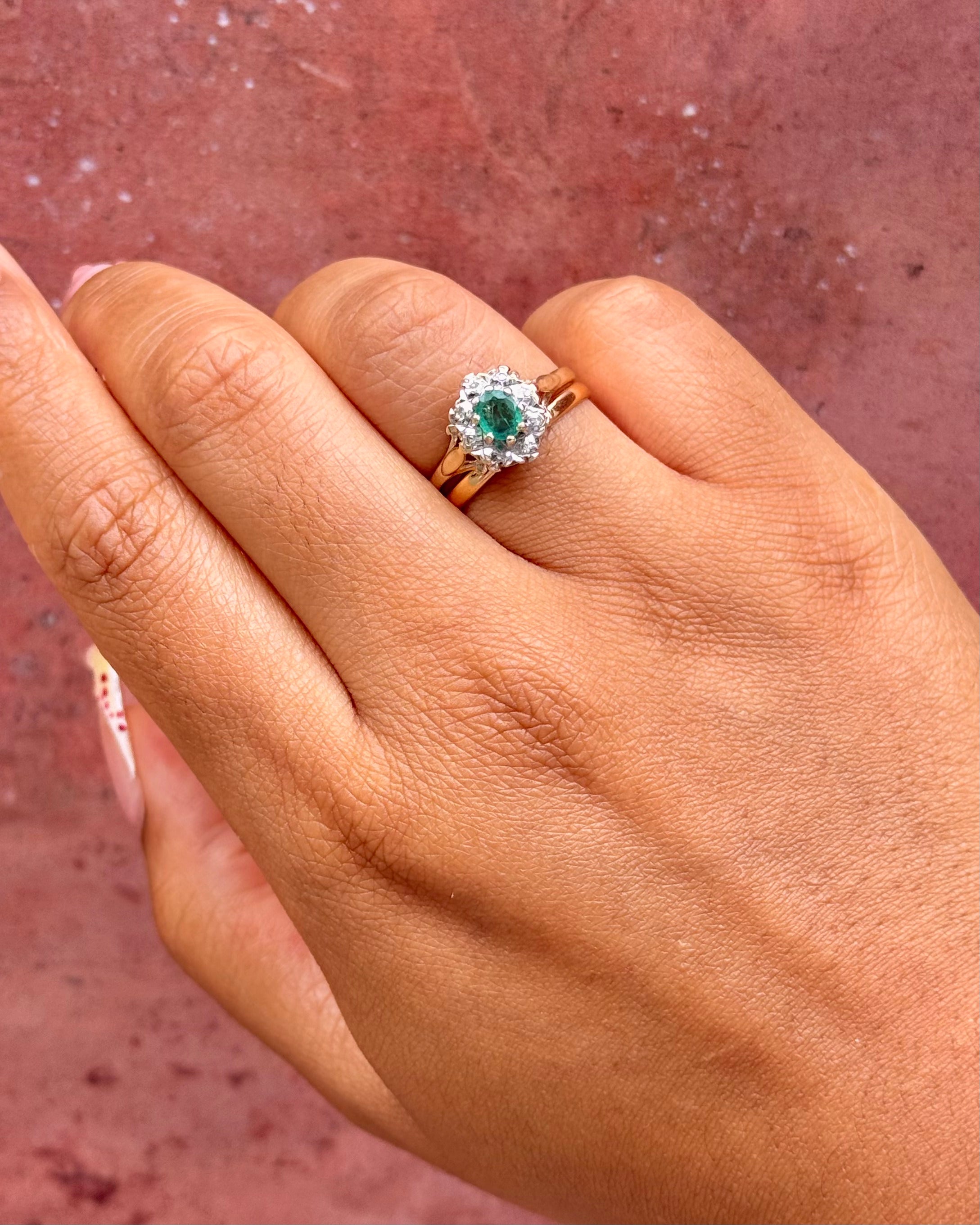 Bague Marguerite Émeraude &amp; Diamants "Claudia"