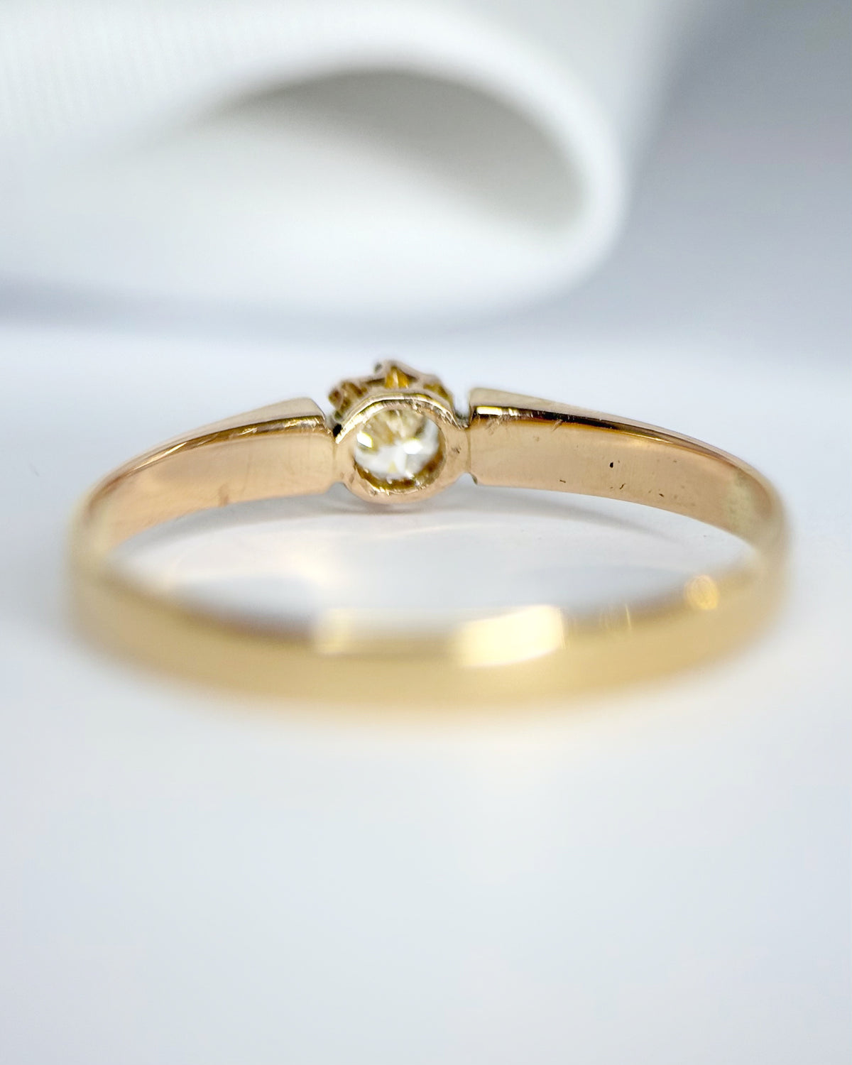Solitaire Diamond Ring "Emilie"