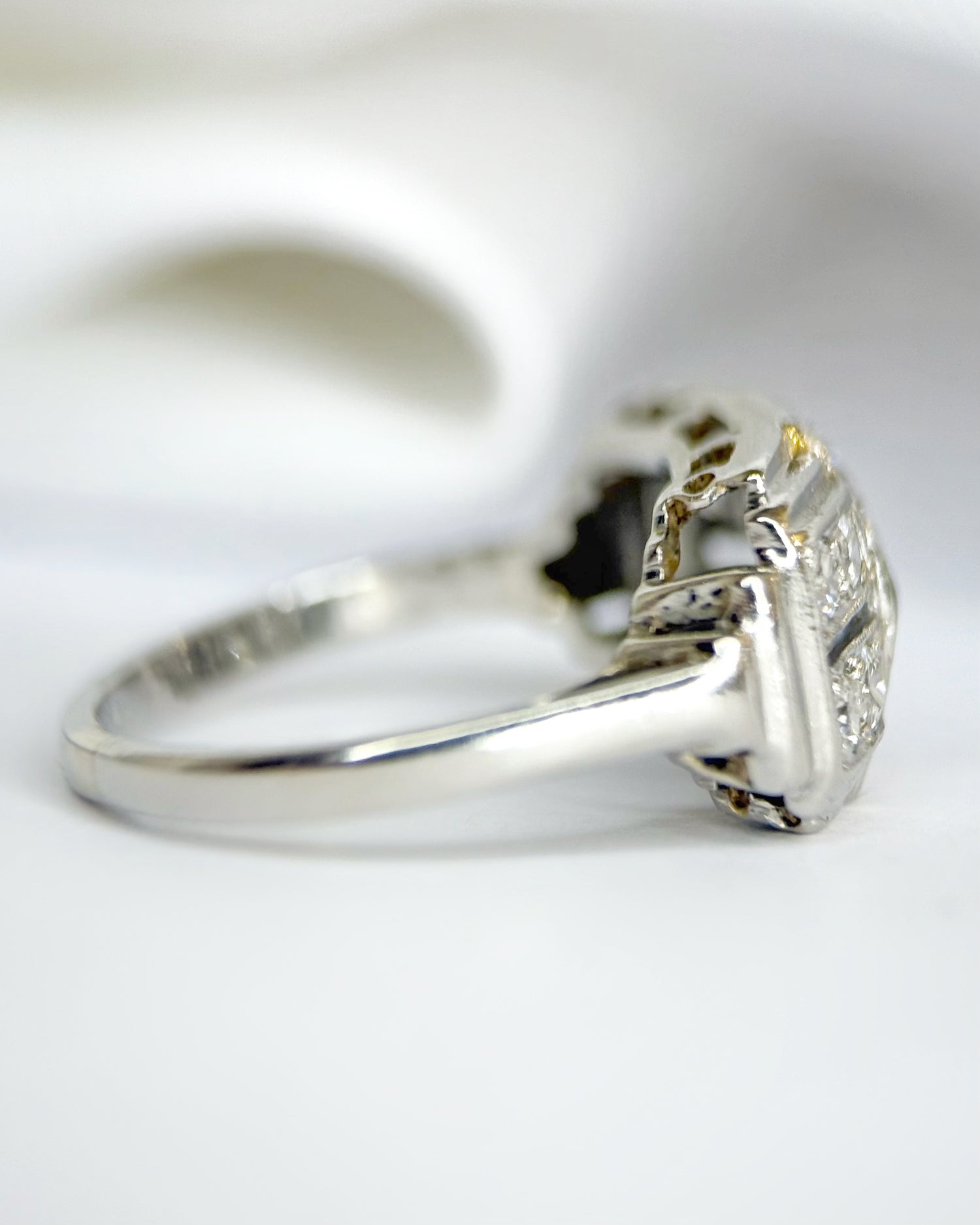 Art Deco diamond ring 0.58 carat "Bérénice"