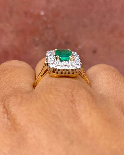 Bague Marguerite Émeraude 1 carat &amp; Diamants 1.32 carat "Félicie"