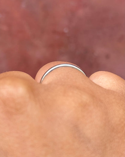 2.3mm Platinum Ring "Eloi"