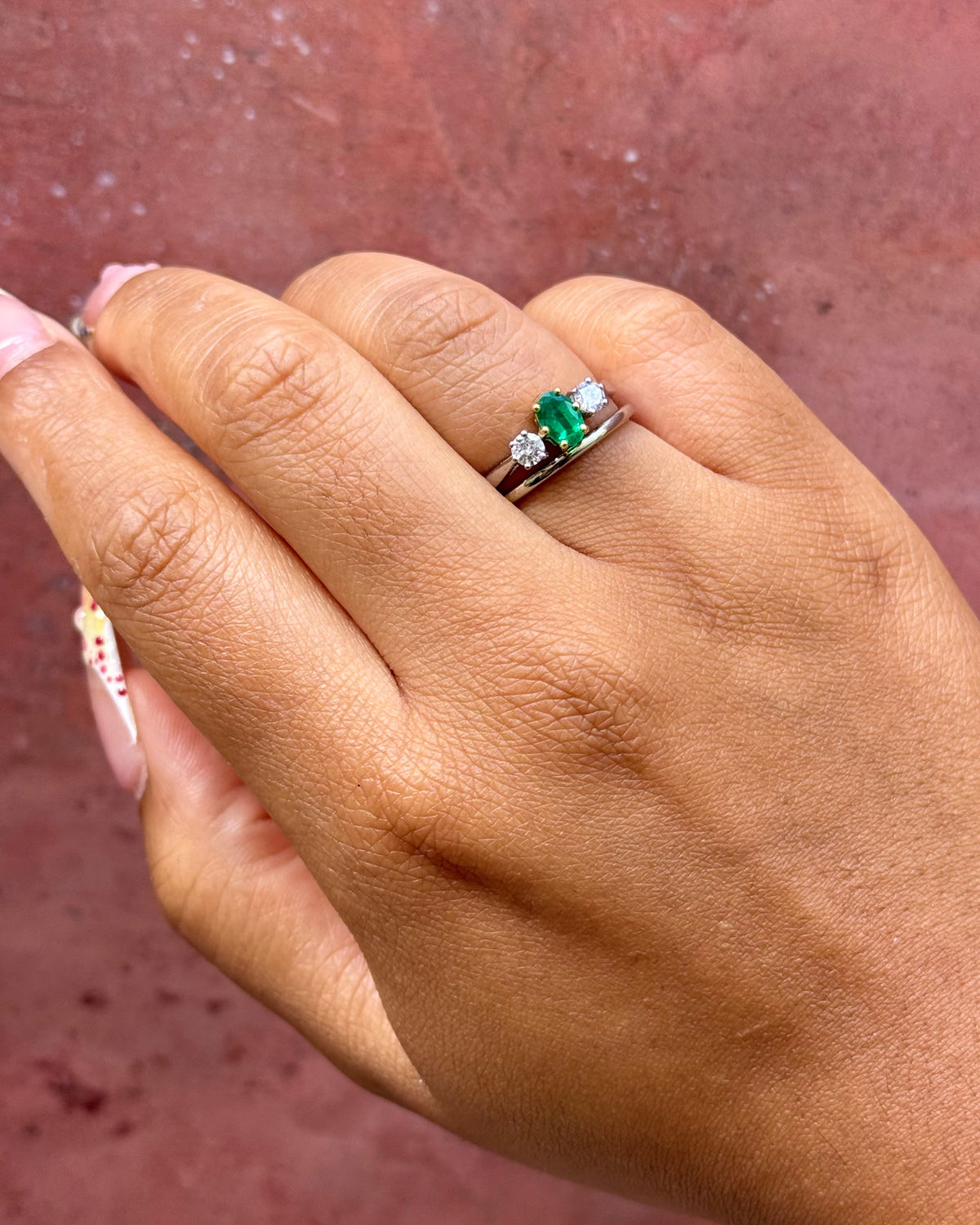 Bague Trilogie Émeraude 0.55 carat &amp; Diamants 0.26 carat "Nil"
