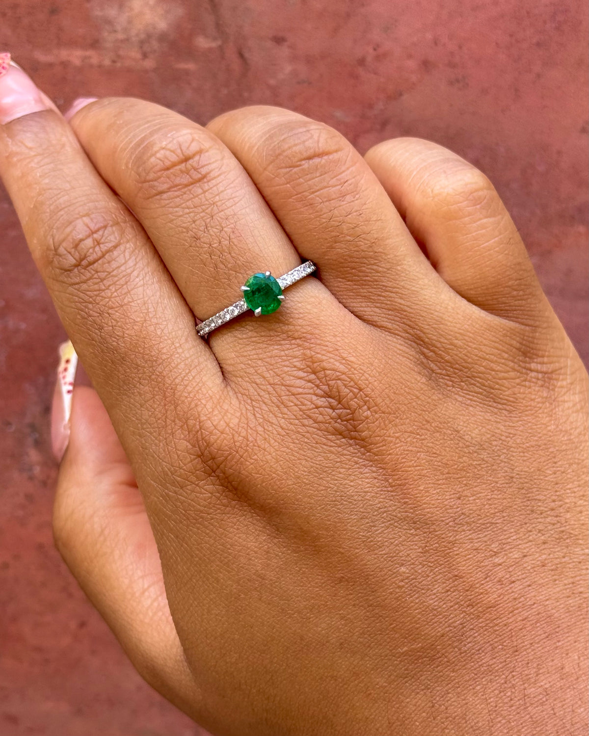 Bague Solitaire Émeraude 0.60 carat &amp; Diamants 0.36 carat "Gladys"
