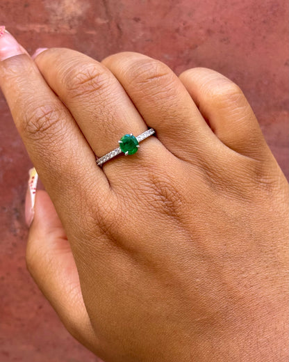Bague Solitaire Émeraude 0.60 carat &amp; Diamants 0.36 carat "Gladys"