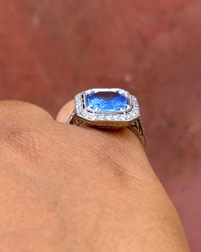 Bague Style Art-Déco Saphir Ceylan 3.07 carats &amp; Diamants 0.35 carat "Sofia"