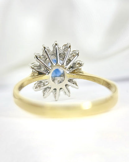 Anillo margarita de zafiro de 0.95 quilates y diamantes de 0.42 quilates «Florence»