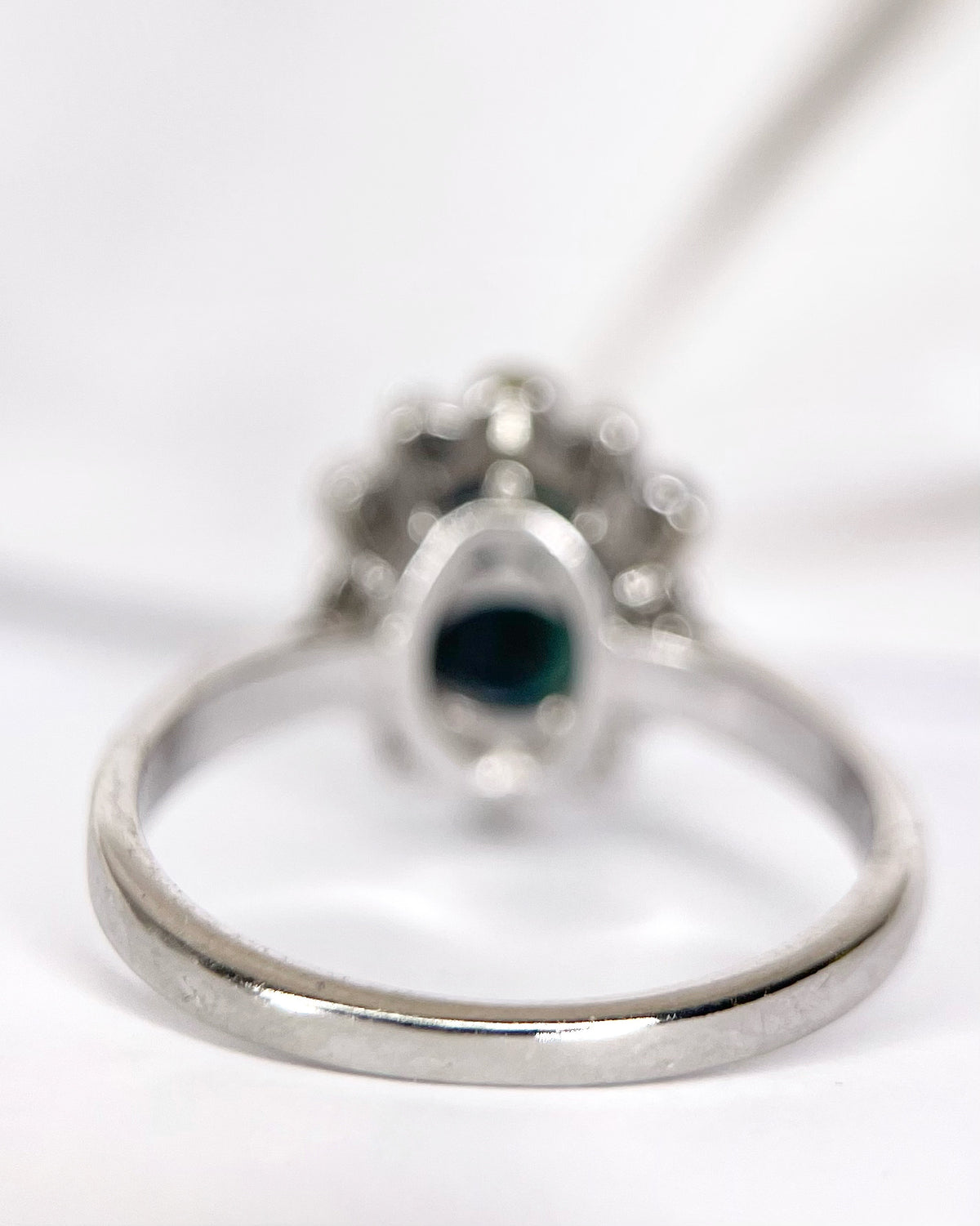 Bague Marguerite Saphir 1.70 carat &amp; Diamants "Delphine"
