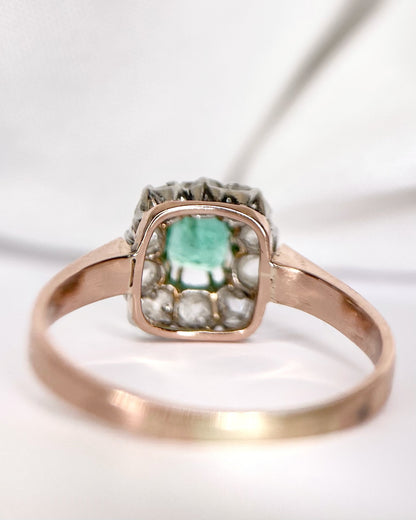 Anillo margarita de esmeralda colombiana y diamantes «Noémie»