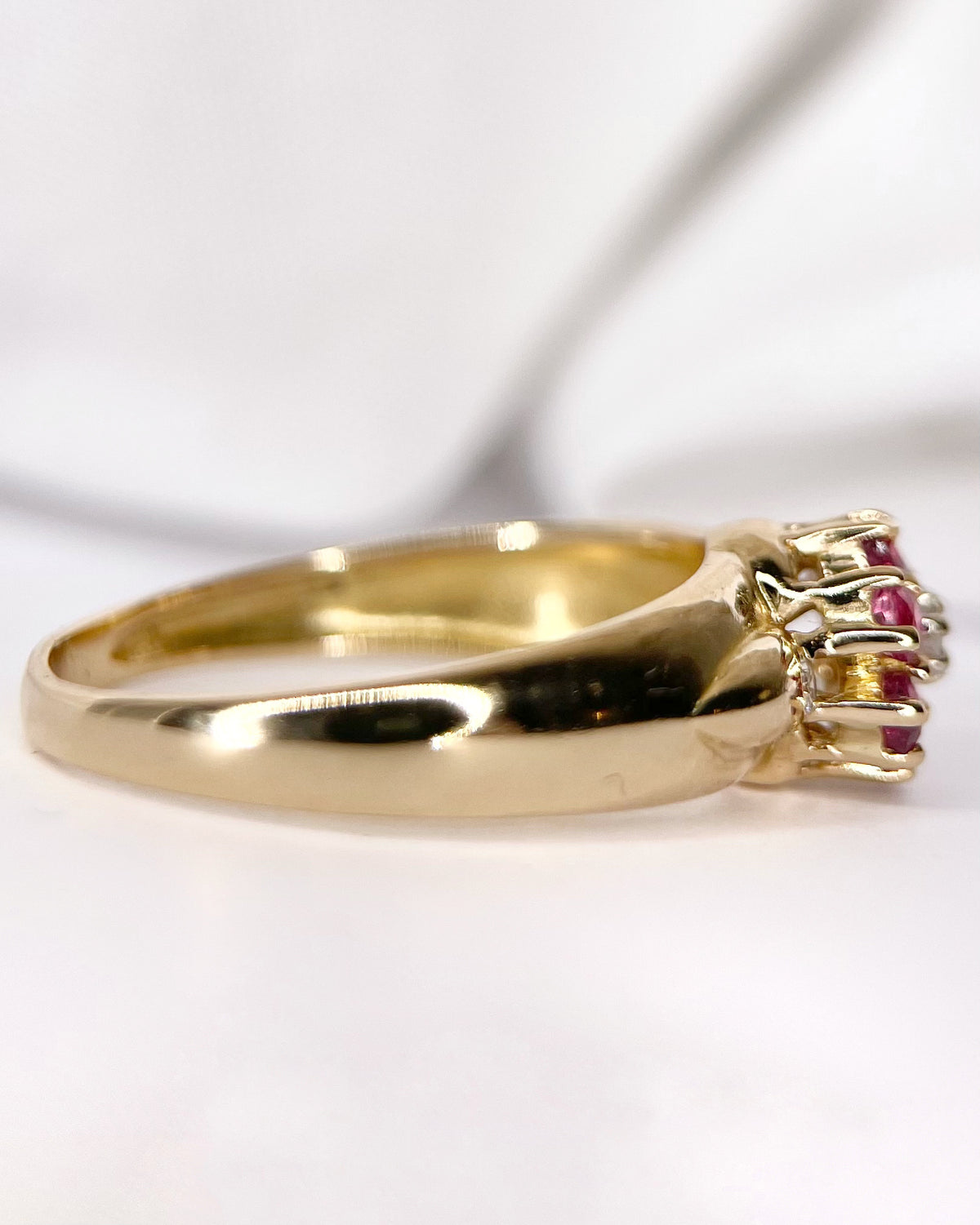 Bague Marguerite Rubis &amp; Diamants "Verika"
