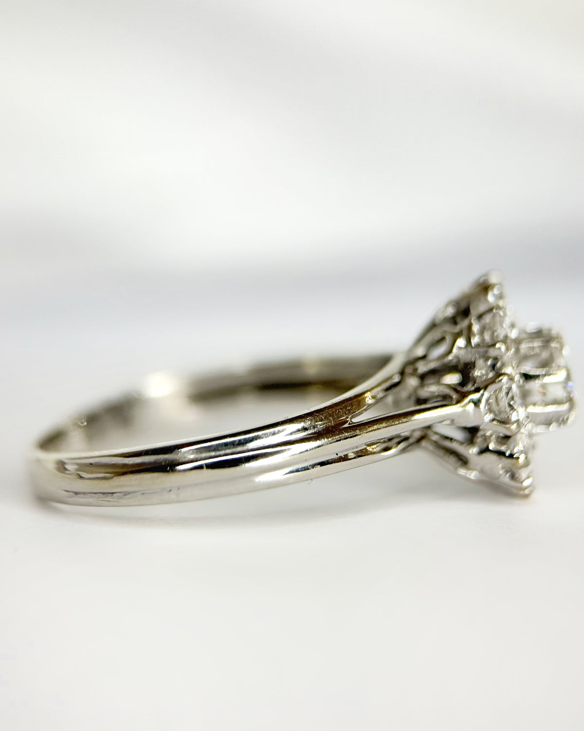 Bague Marguerite Diamants 0.62 carat "Mélanie"
