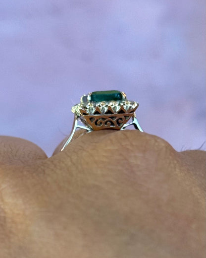 Bague Marguerite Émeraude 1.80 carat &amp; Diamants 0.36 carat "Eva"