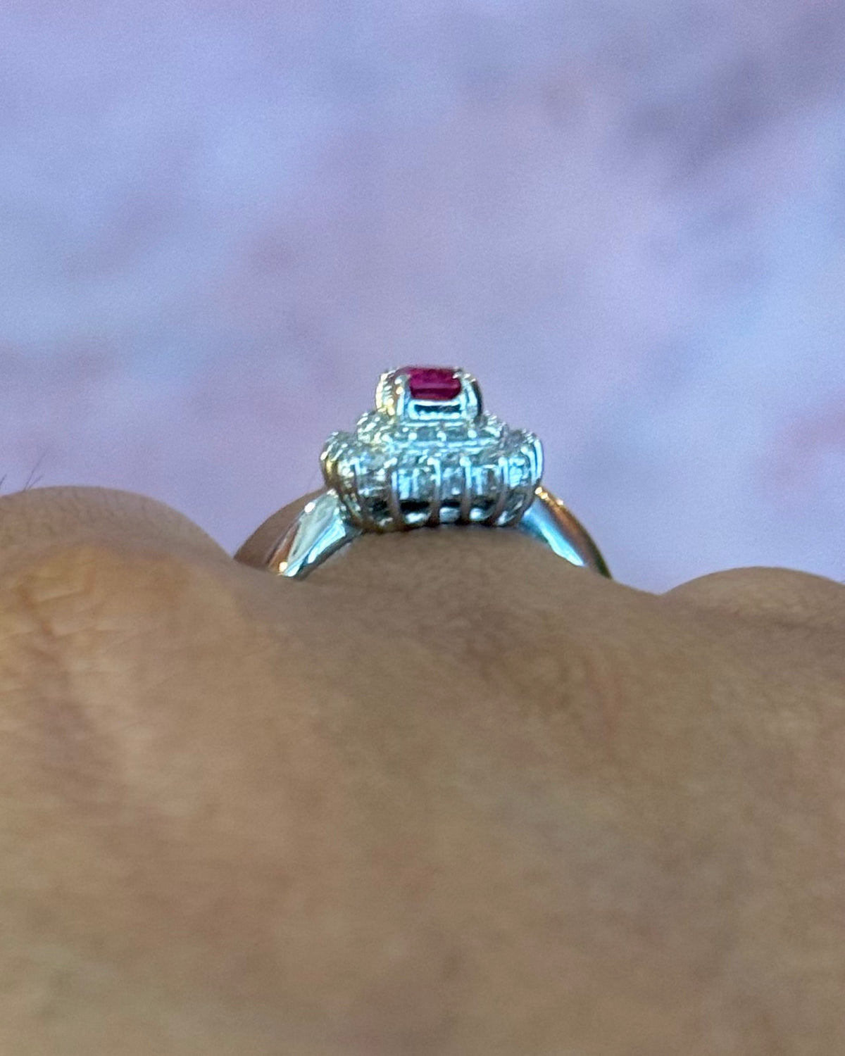 Anillo Marguerite Rubí de Mozambique 0,43 quilates y Diamantes 0,43 quilates "Monica"