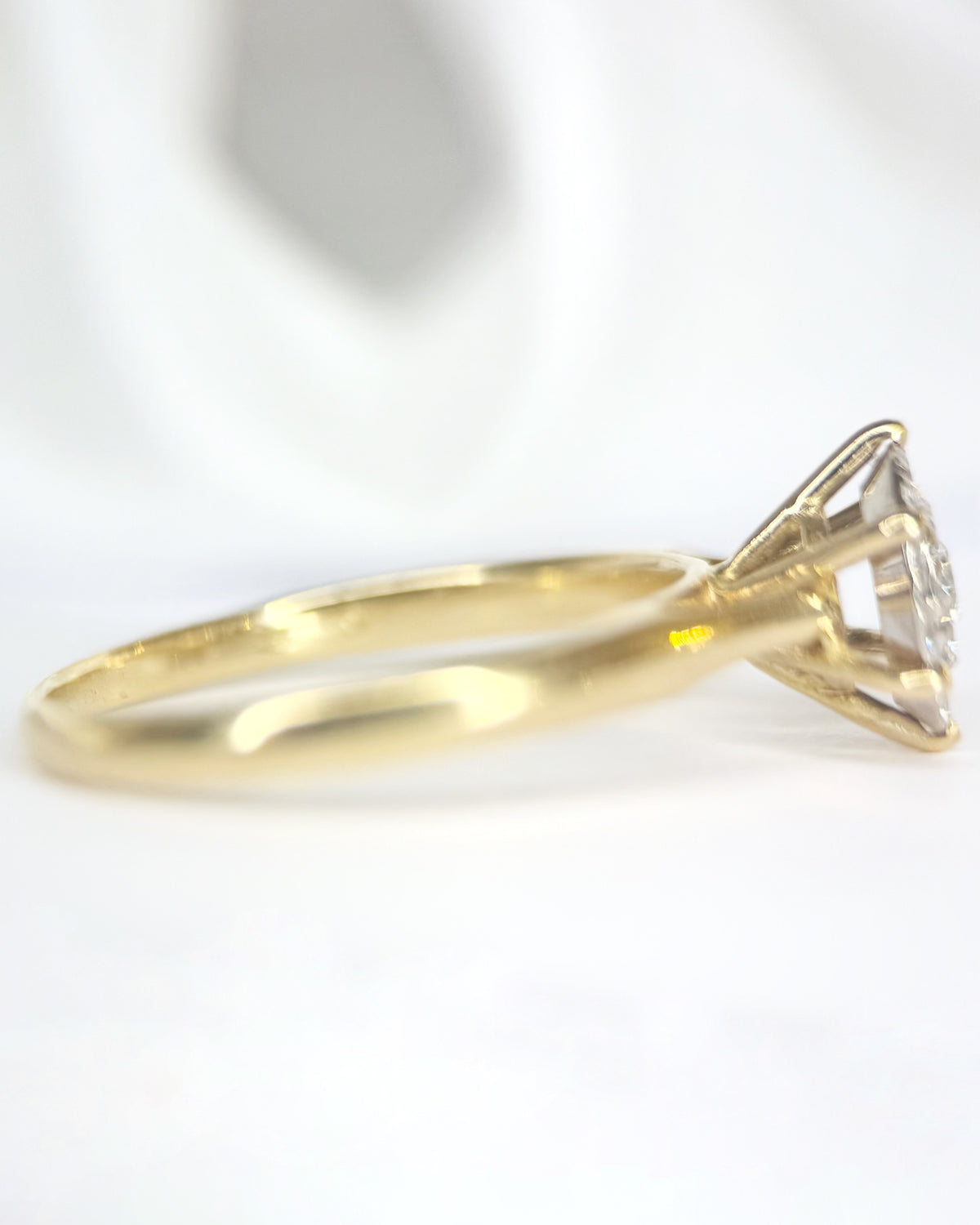 Bague Solitaire Diamants 0.40 carat &amp; Or 18 carats 4.13g "Jeanette"