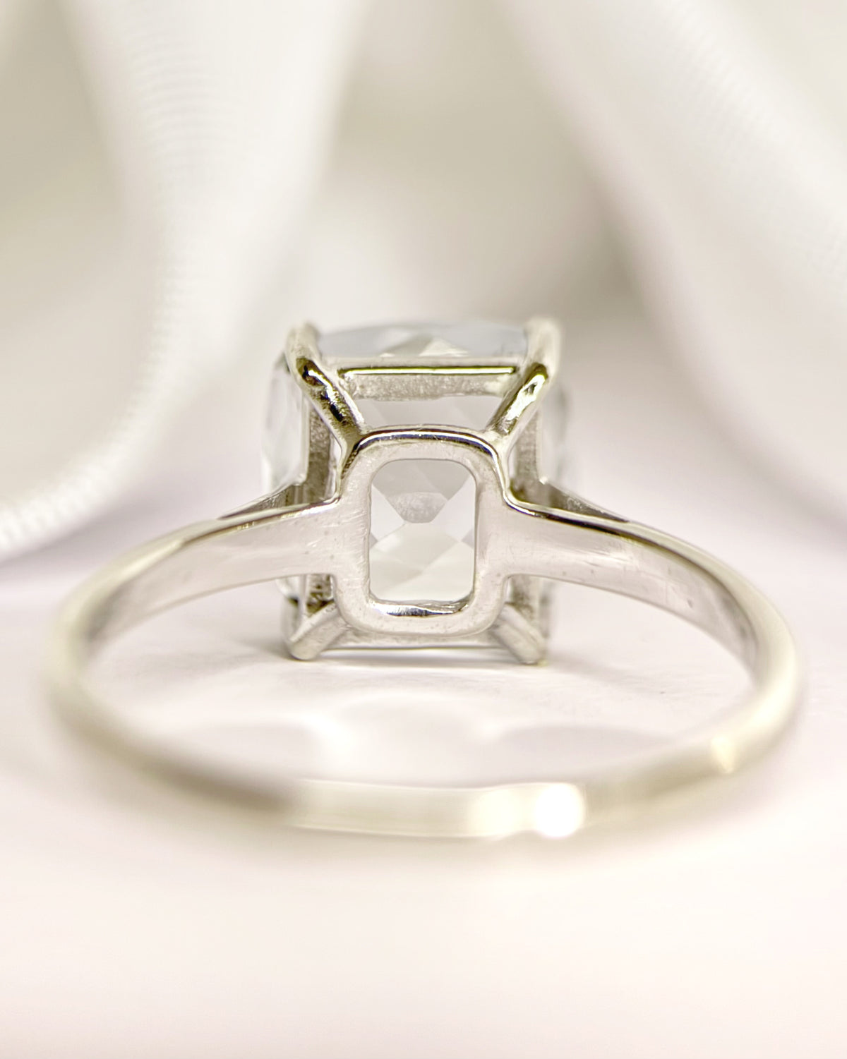 2.90-carat "Marine" aquamarine cocktail ring