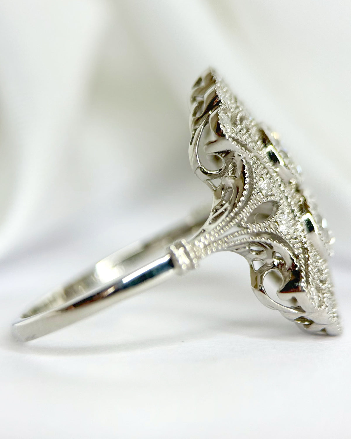 Bague Style Art-Déco Diamants 0.84 carat "Paola"