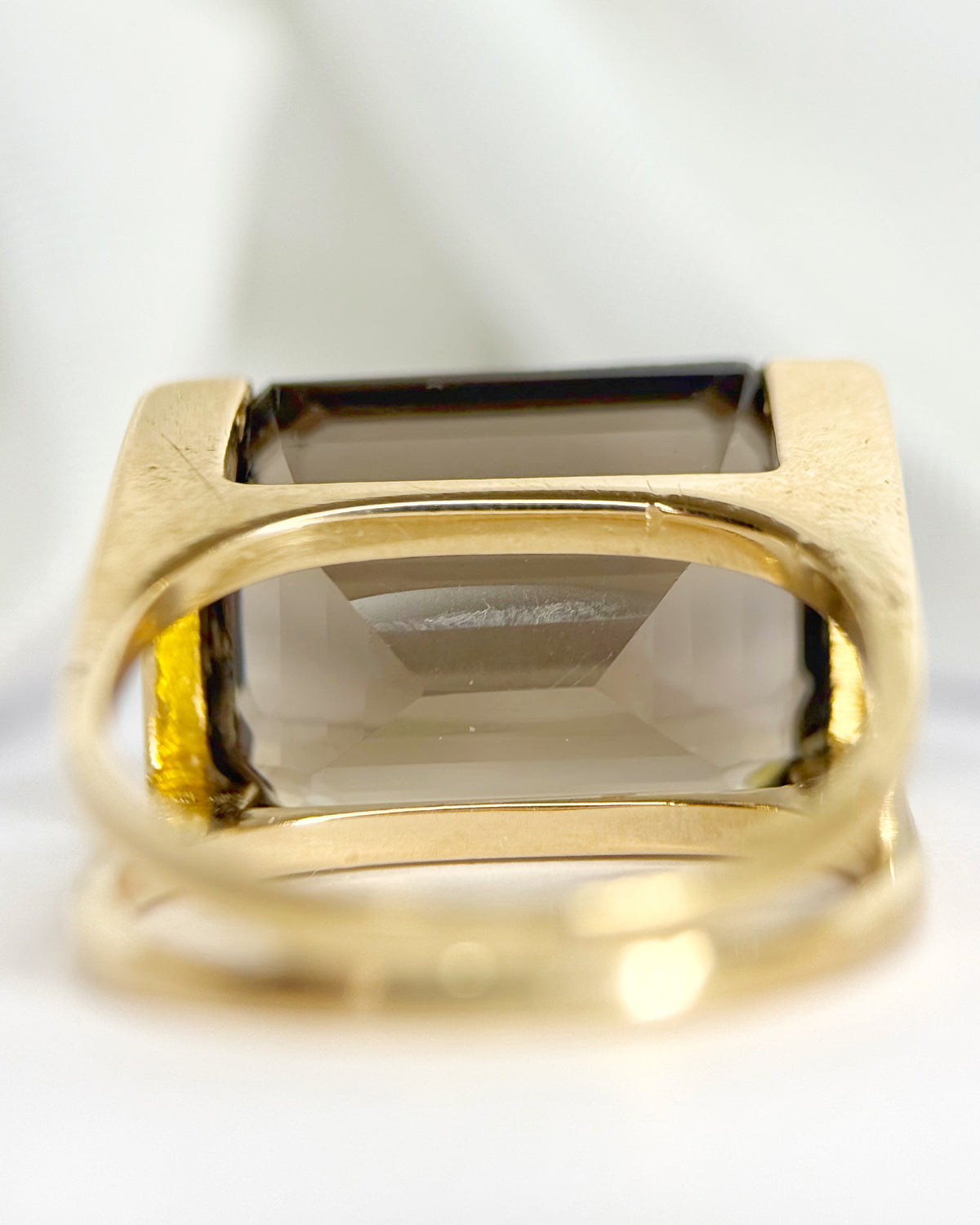 Anillo de cóctel de cuarzo ahumado de 12.25 quilates y 7.88 g "Lisette"