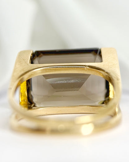 Anillo de cóctel de cuarzo ahumado de 12.25 quilates y 7.88 g "Lisette"