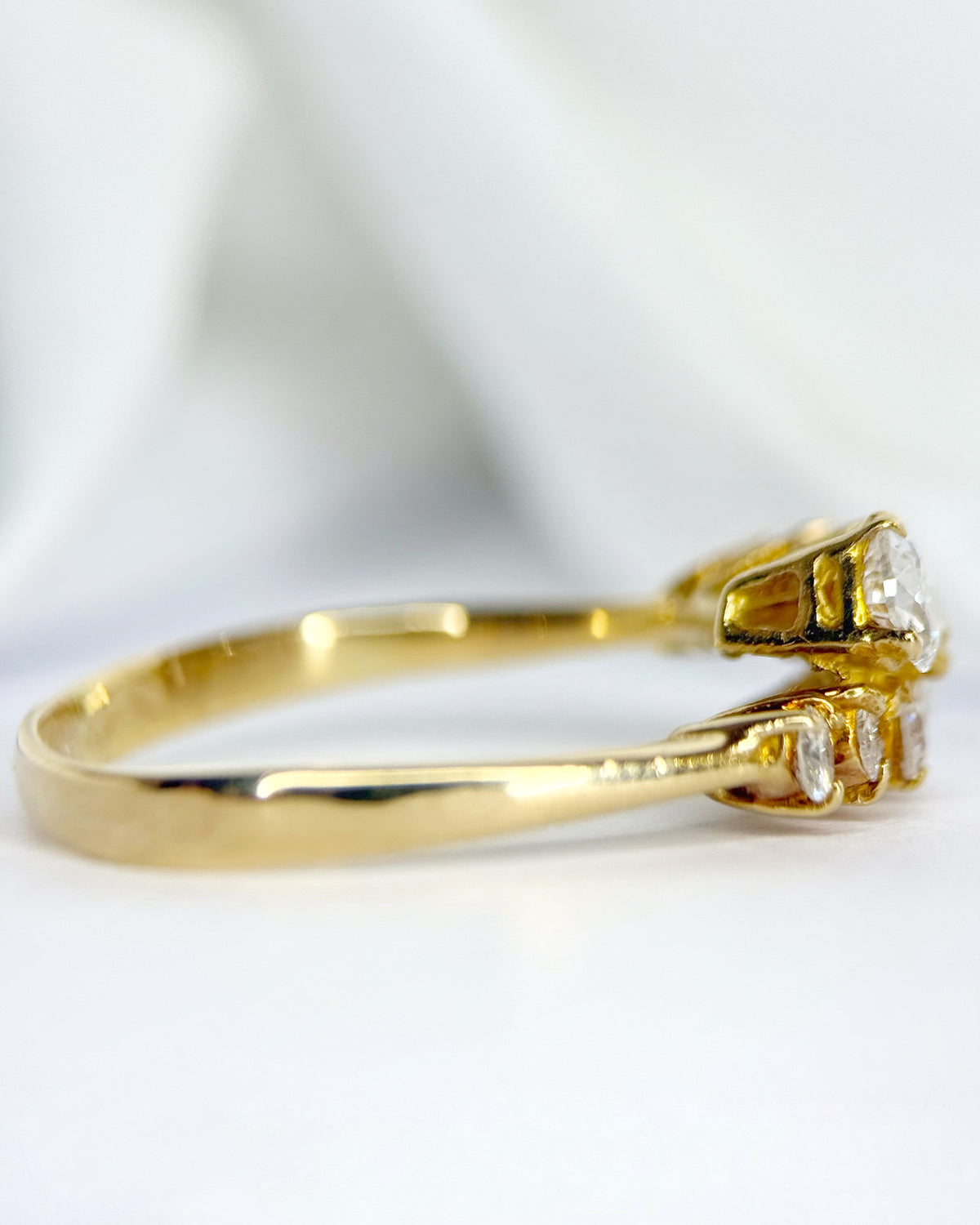 Anillo Toi &amp; Moi de diamantes de 0.90 quilates "Alice"