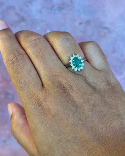 Bague Marguerite Émeraude 0.54 carat &amp; Diamants 0.24 carat "Philomène"