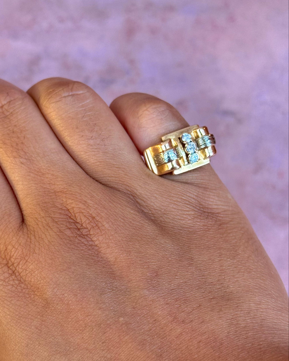 “Angelina” Tank ring with 0.28 carat diamonds, 4.29g