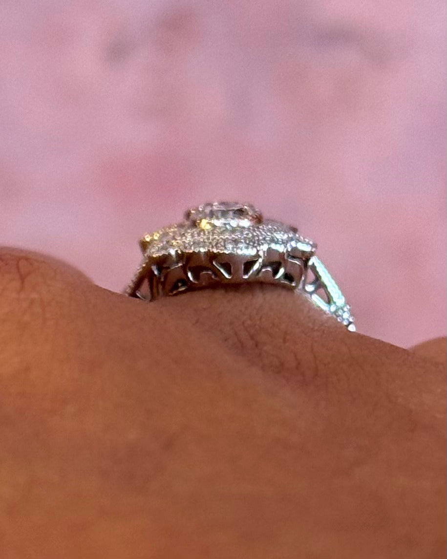 Bague Style Art-Déco Diamants 0.84 carat "Paola"