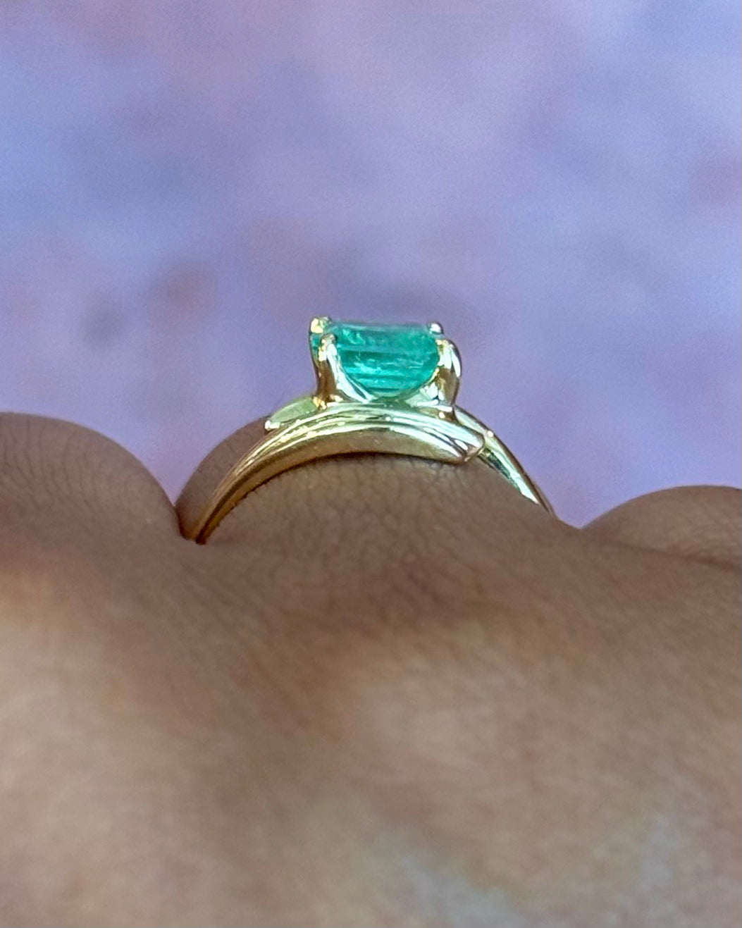 Bague Tourbillon Émeraude 0.90 carat "Noémie"