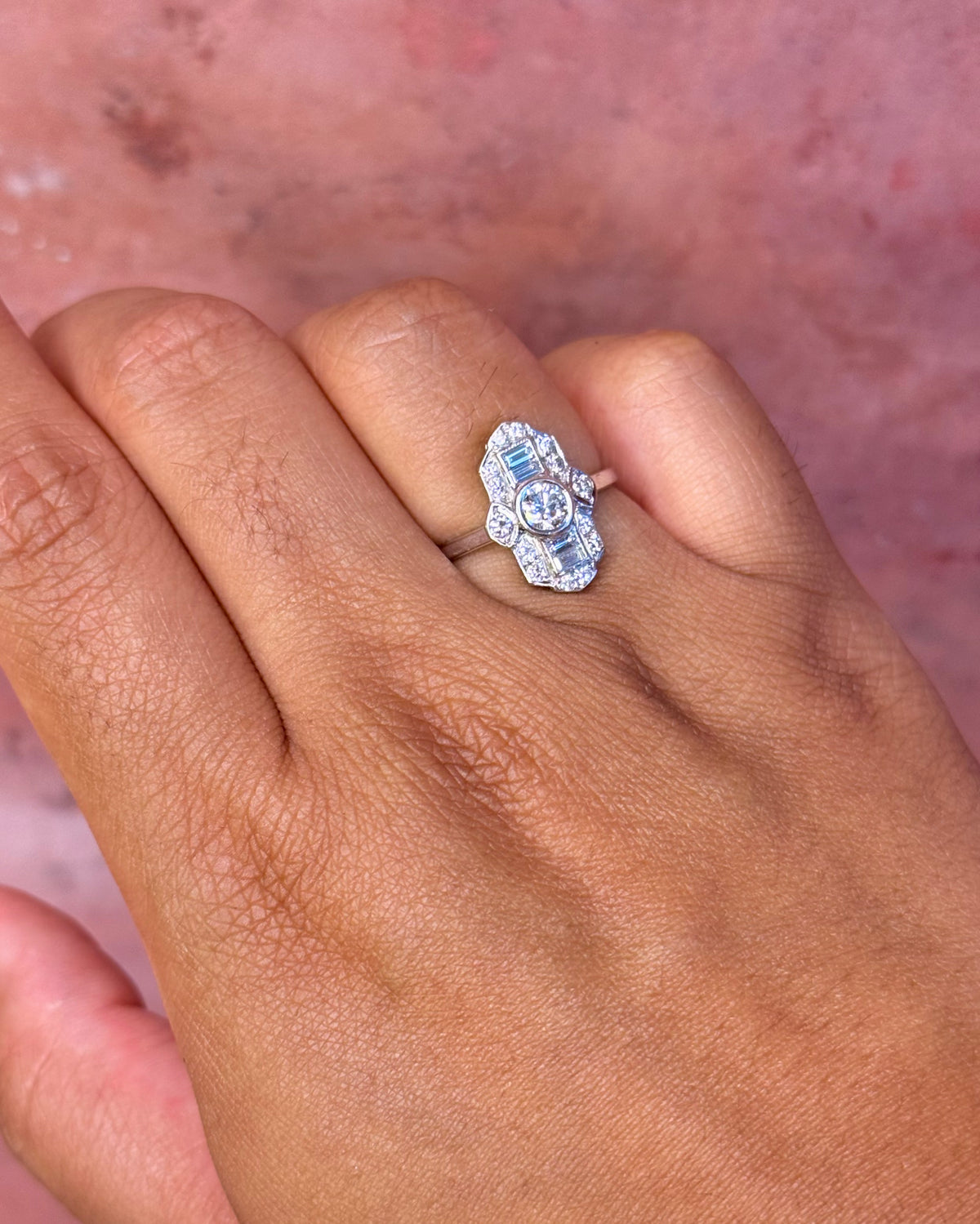 Anillo Art Déco con diamantes de 0.92 quilates «Sienna»