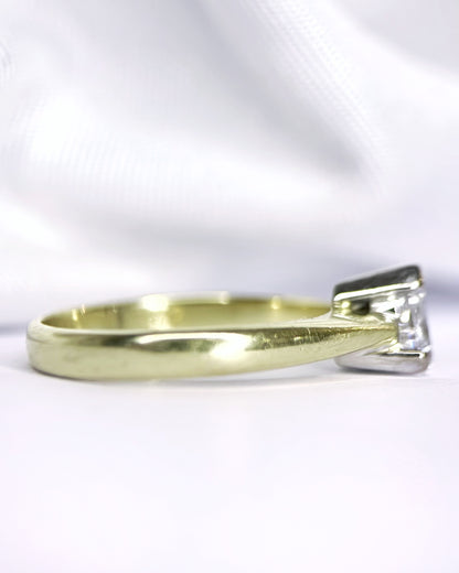 0.25-carat Diamond Solitaire Ring "Priscillia"