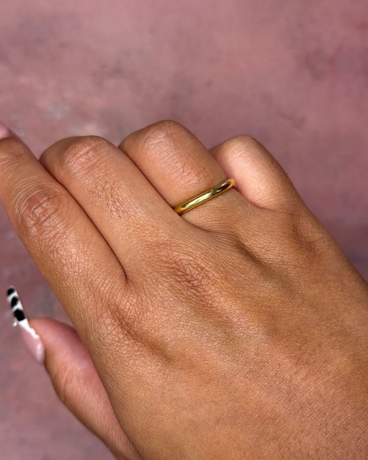 “Léa” Diamond Solitaire Band Ring in Gold 4g