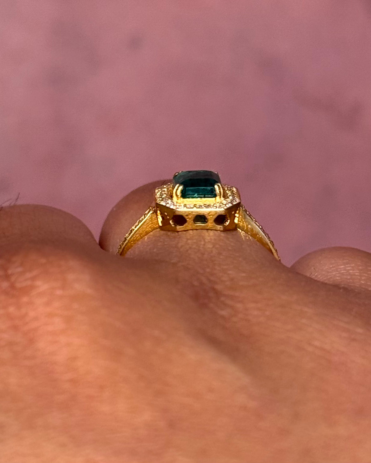 Art Deco-Style Emerald &amp; Diamond Ring "Rémi"
