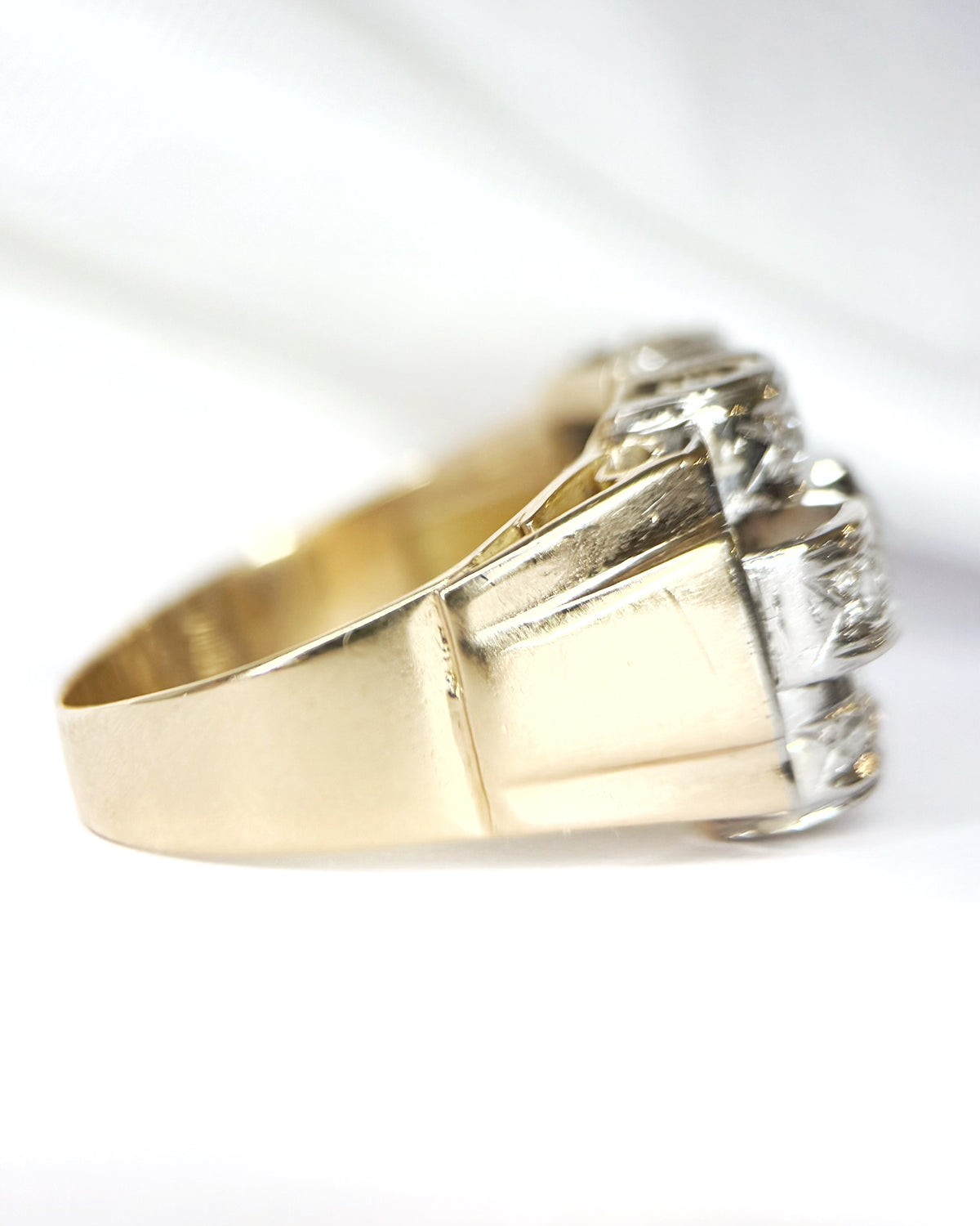 Bague Tank Diamants 0.32 carat &amp; Or 6.7g "Inaya"