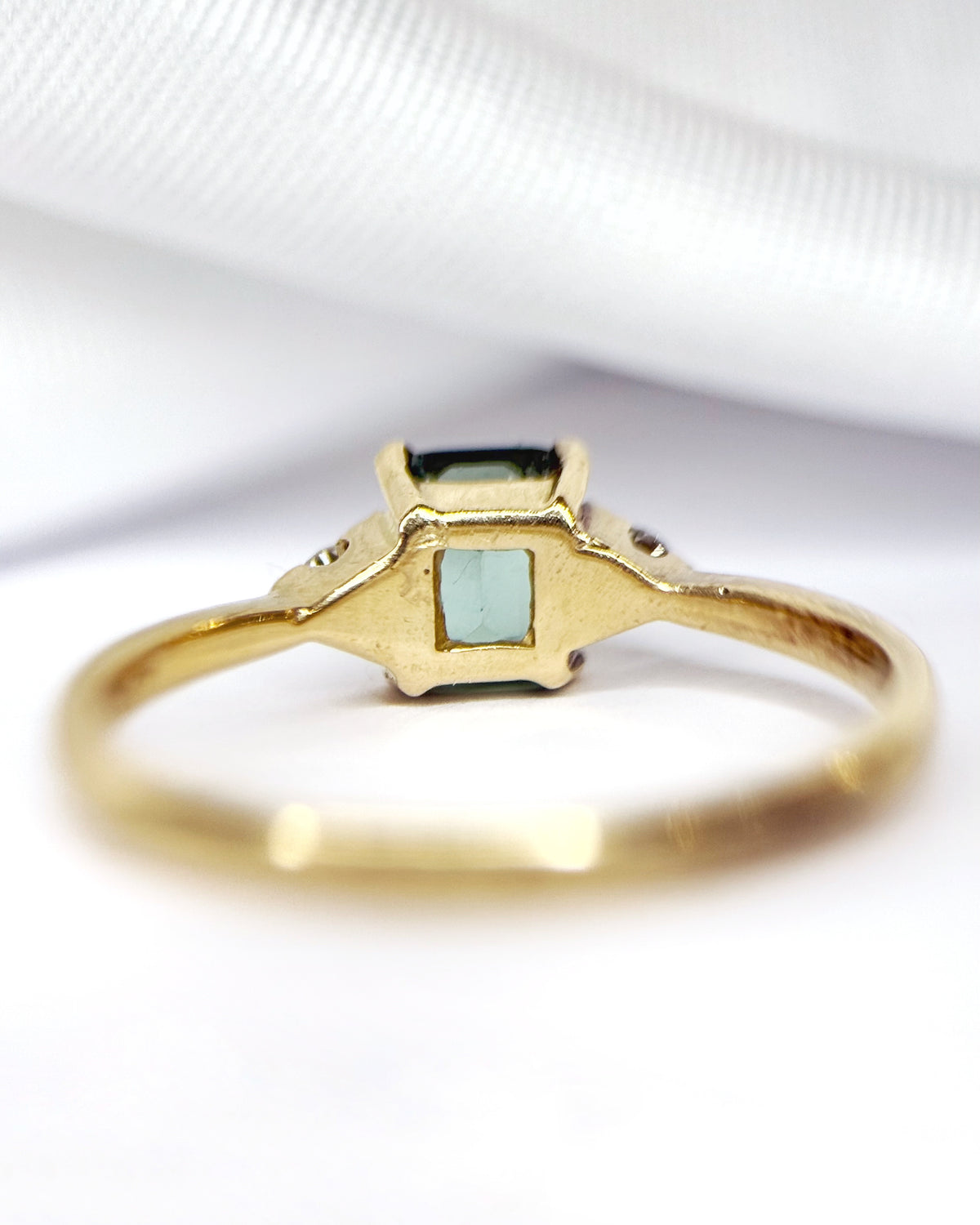 Indigolite Tourmaline and Diamond Trilogy Ring "Ninon"