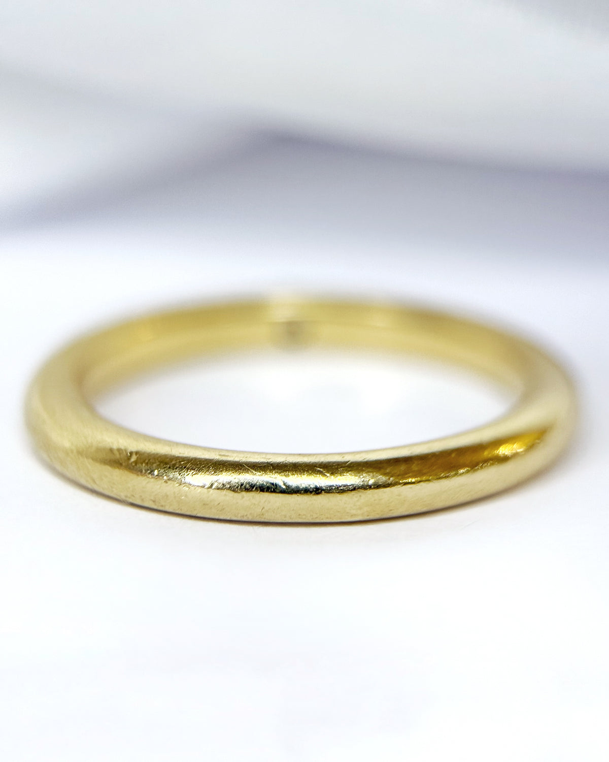 “Léa” Diamond Solitaire Band Ring in Gold 4g