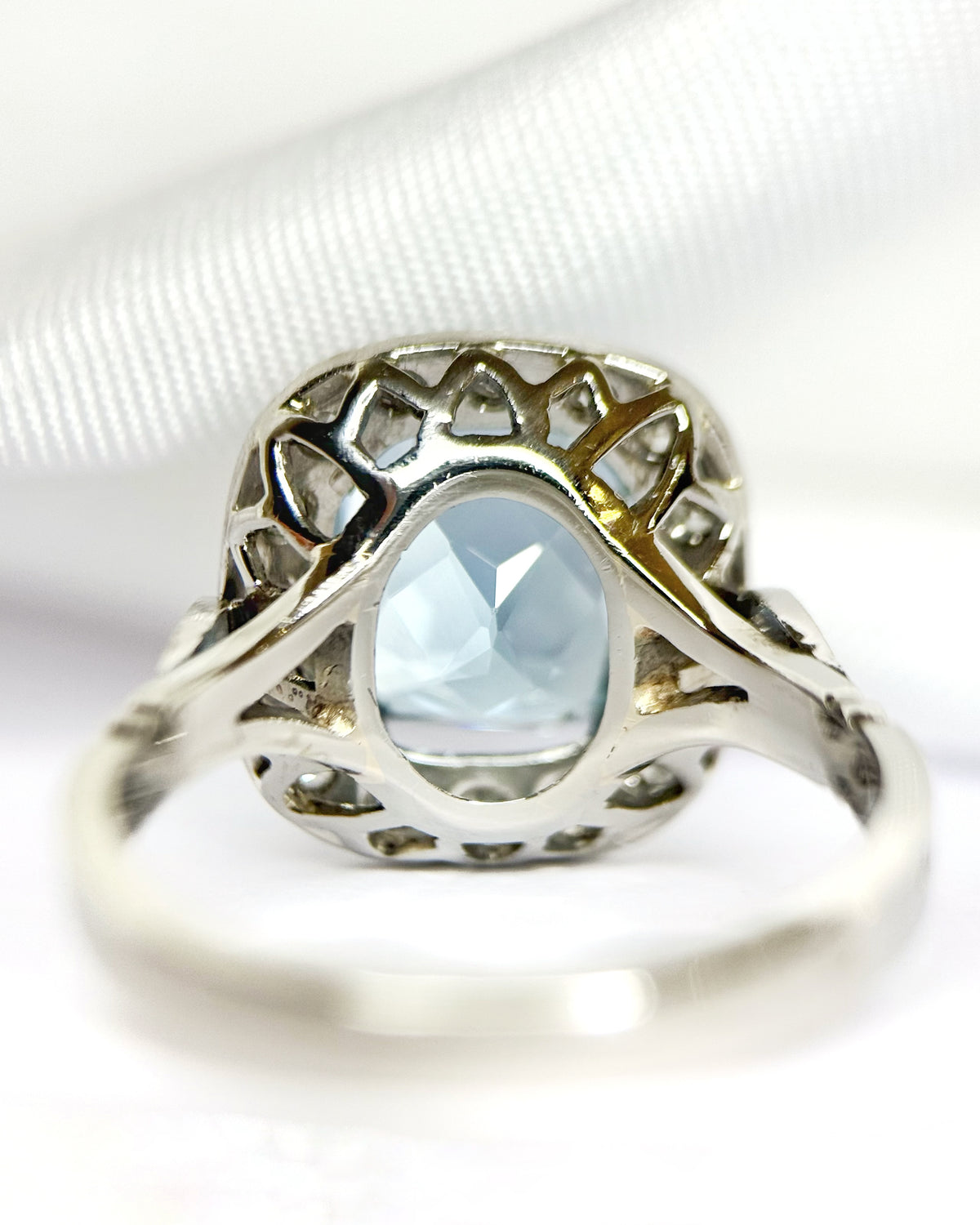 Anillo estilo art déco con aguamarina de 3.40 carats y diamantes de 0.36 carat, 5.38g «Pamela»