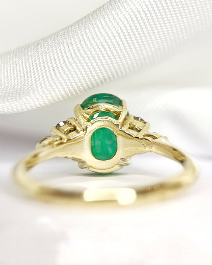 Bague Trilogie Émeraude 1.10 carat &amp; Diamants "Barbara"