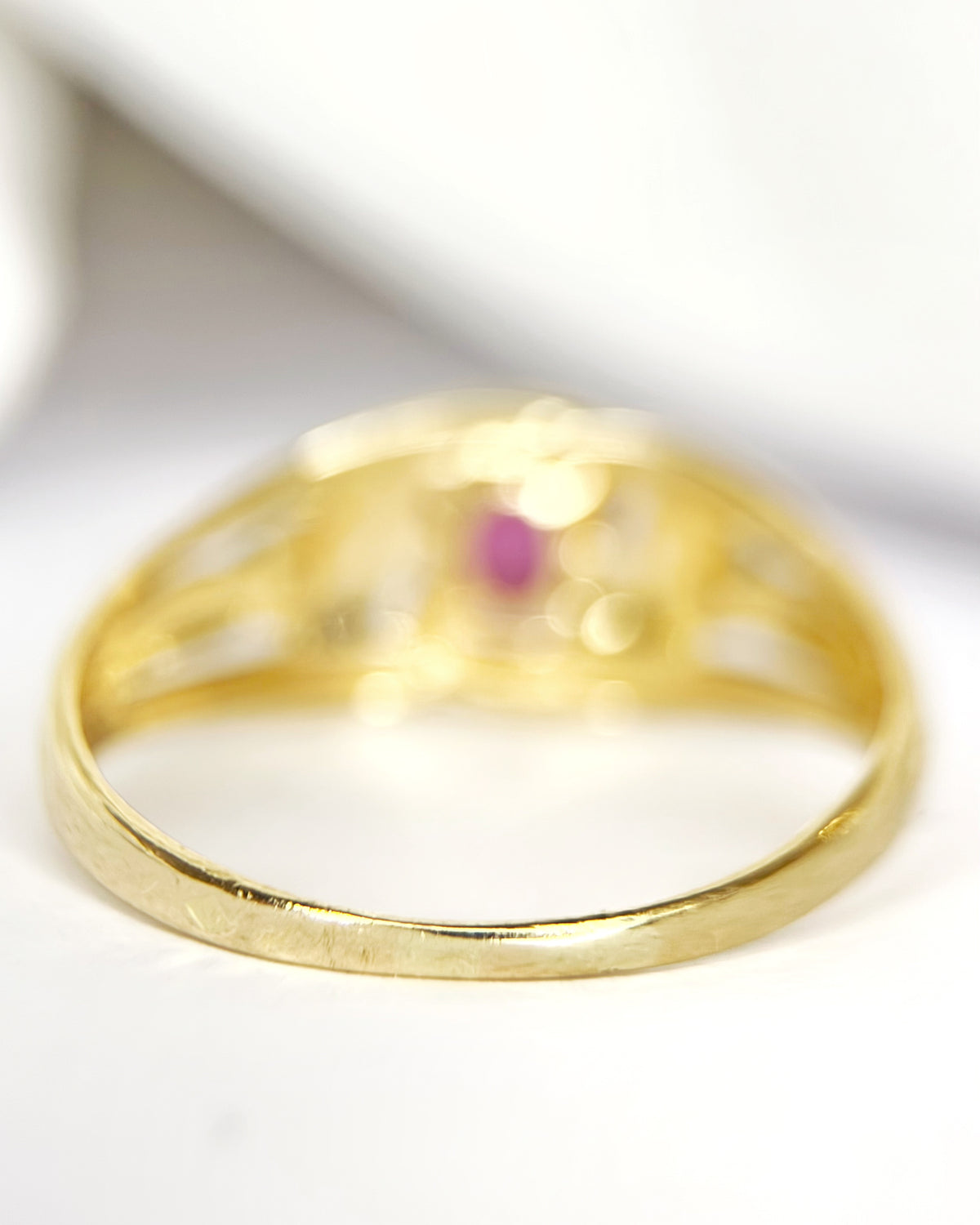 Bague Jonc Rubis &amp; Diamants "Adelaïde"