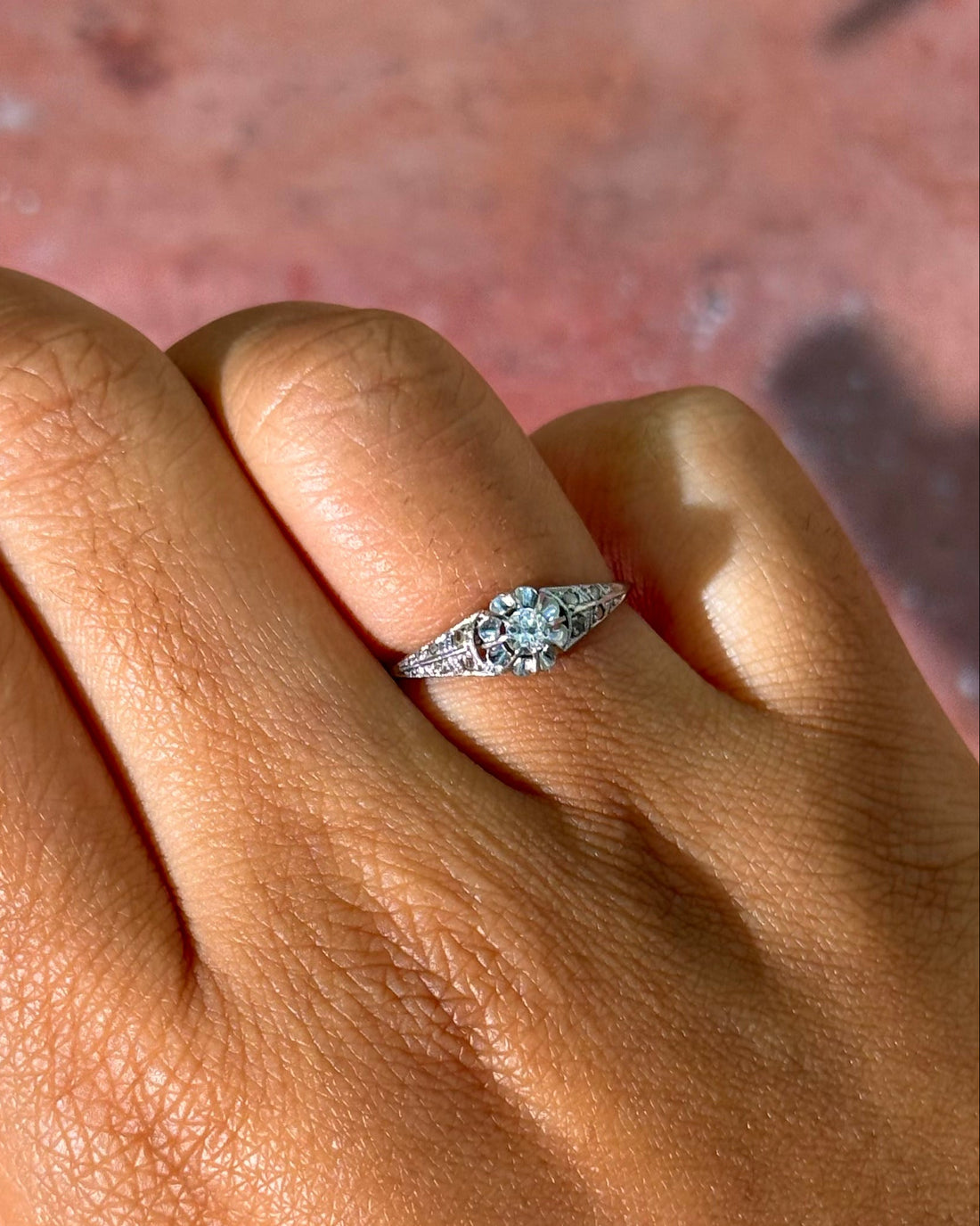 Anillo Art Déco de diamantes en oro y platino «Aimée»