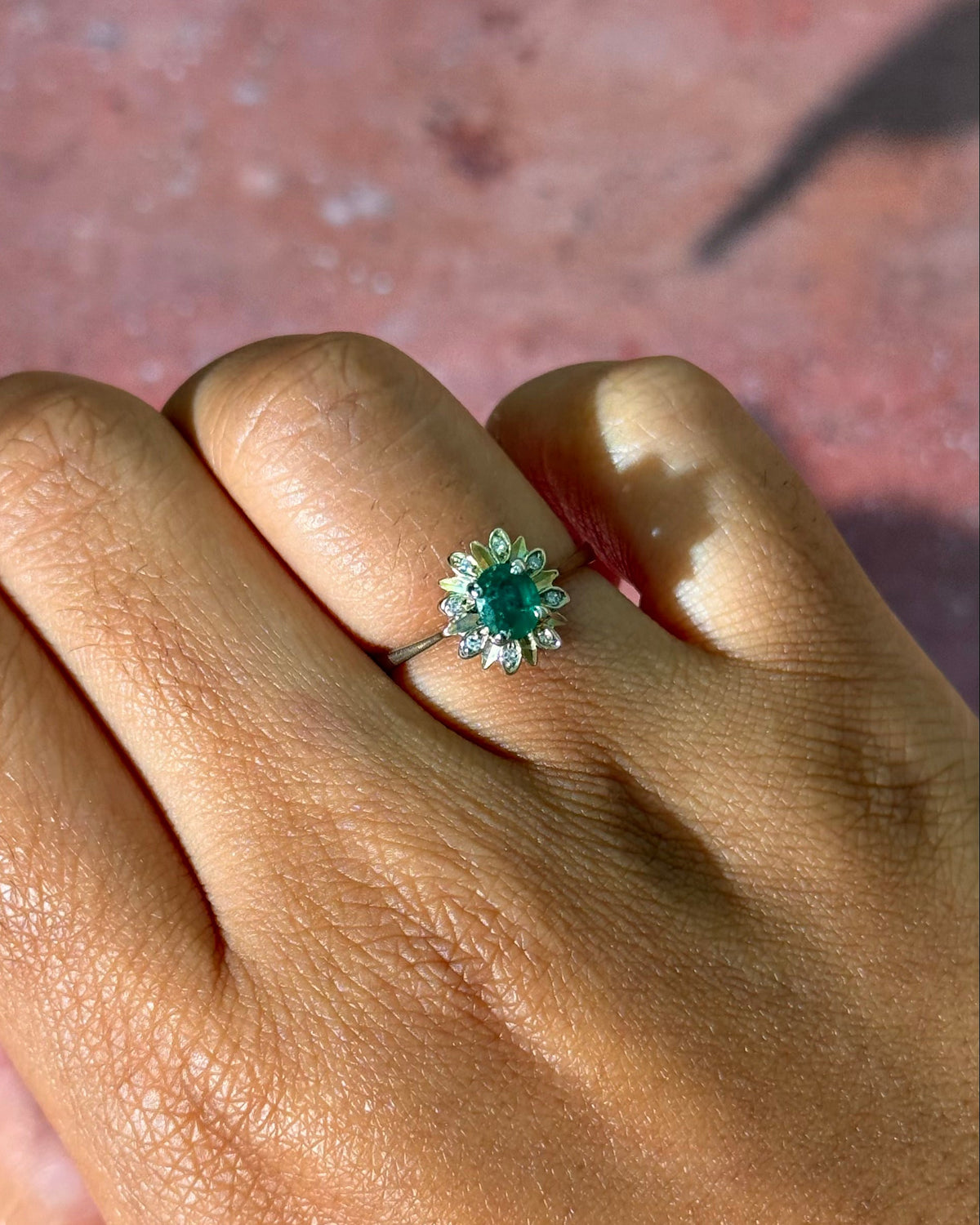 Bague Marguerite Émeraude &amp; Diamants "Dalia"